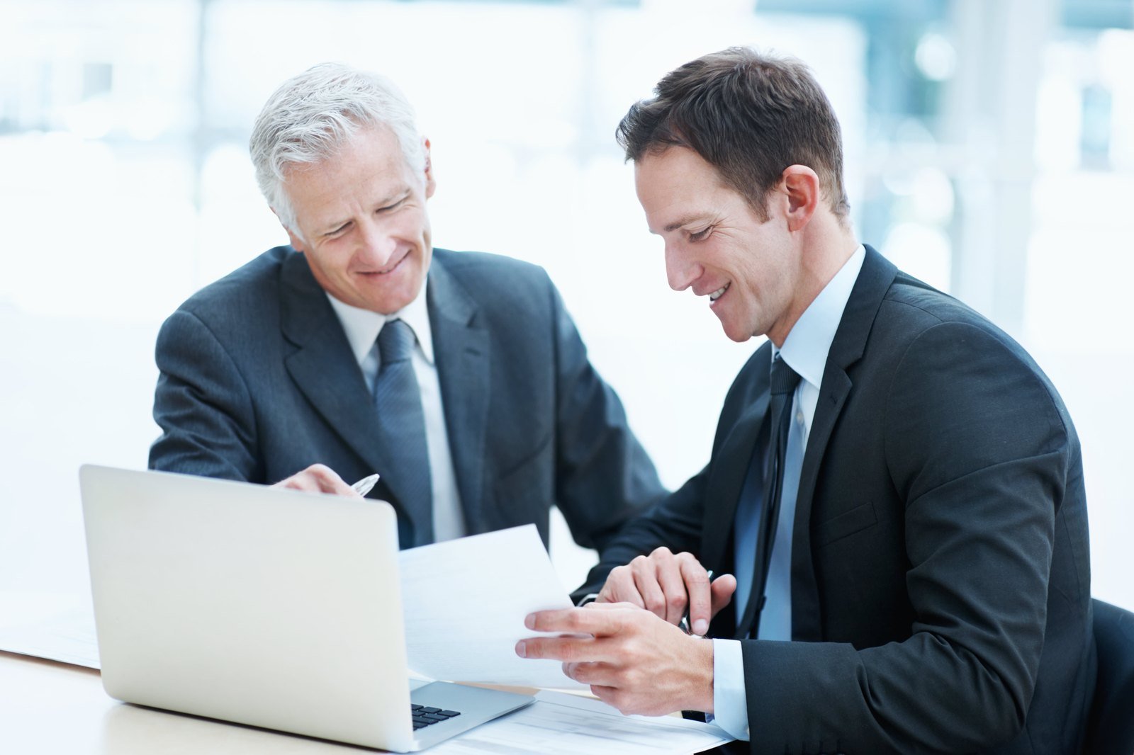High-Stakes Negotiation & Conflict Advisory